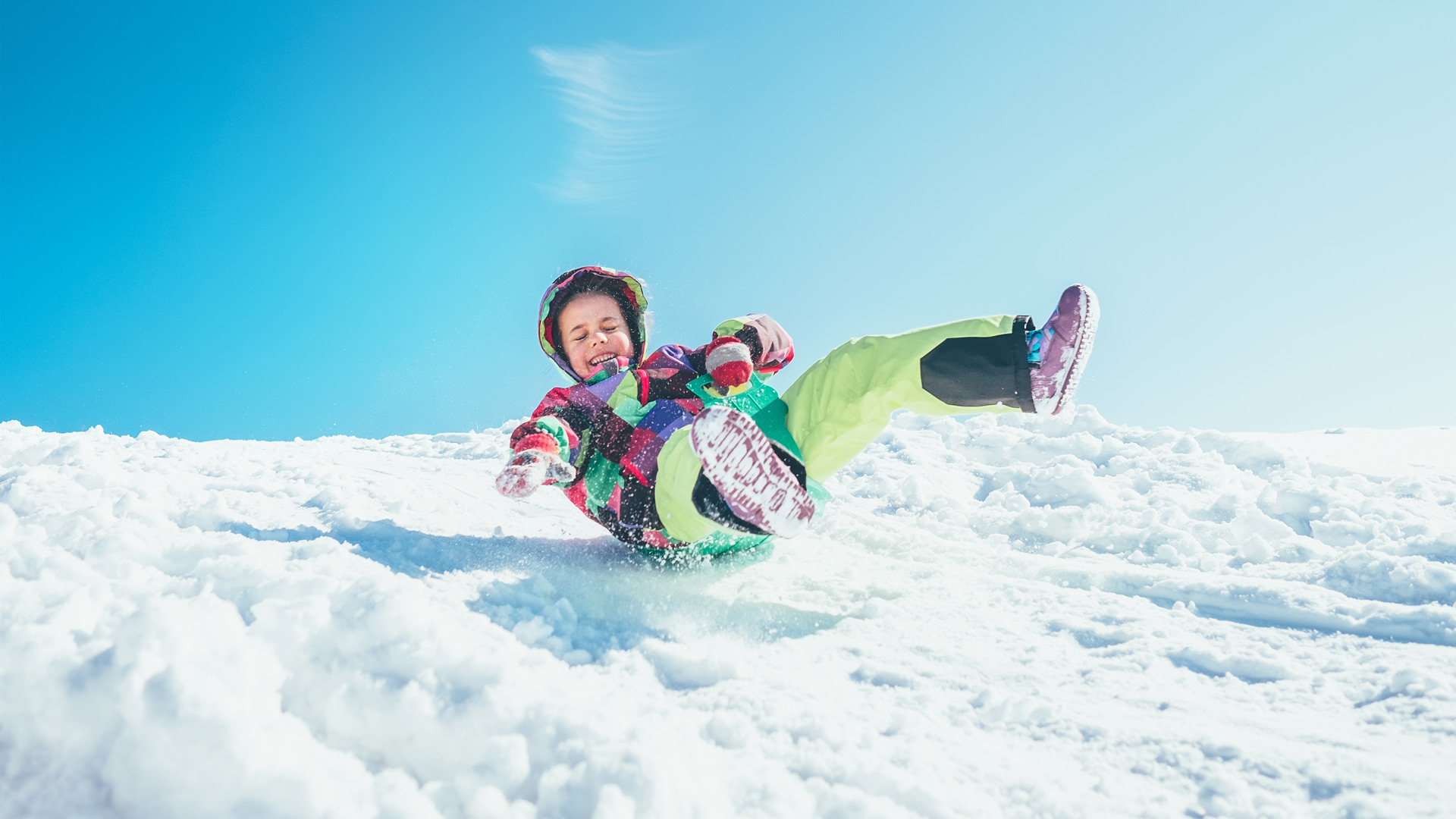 Rodeln Kinder Familienurlaub Königchalets Bodenmais Bayerischer Wald